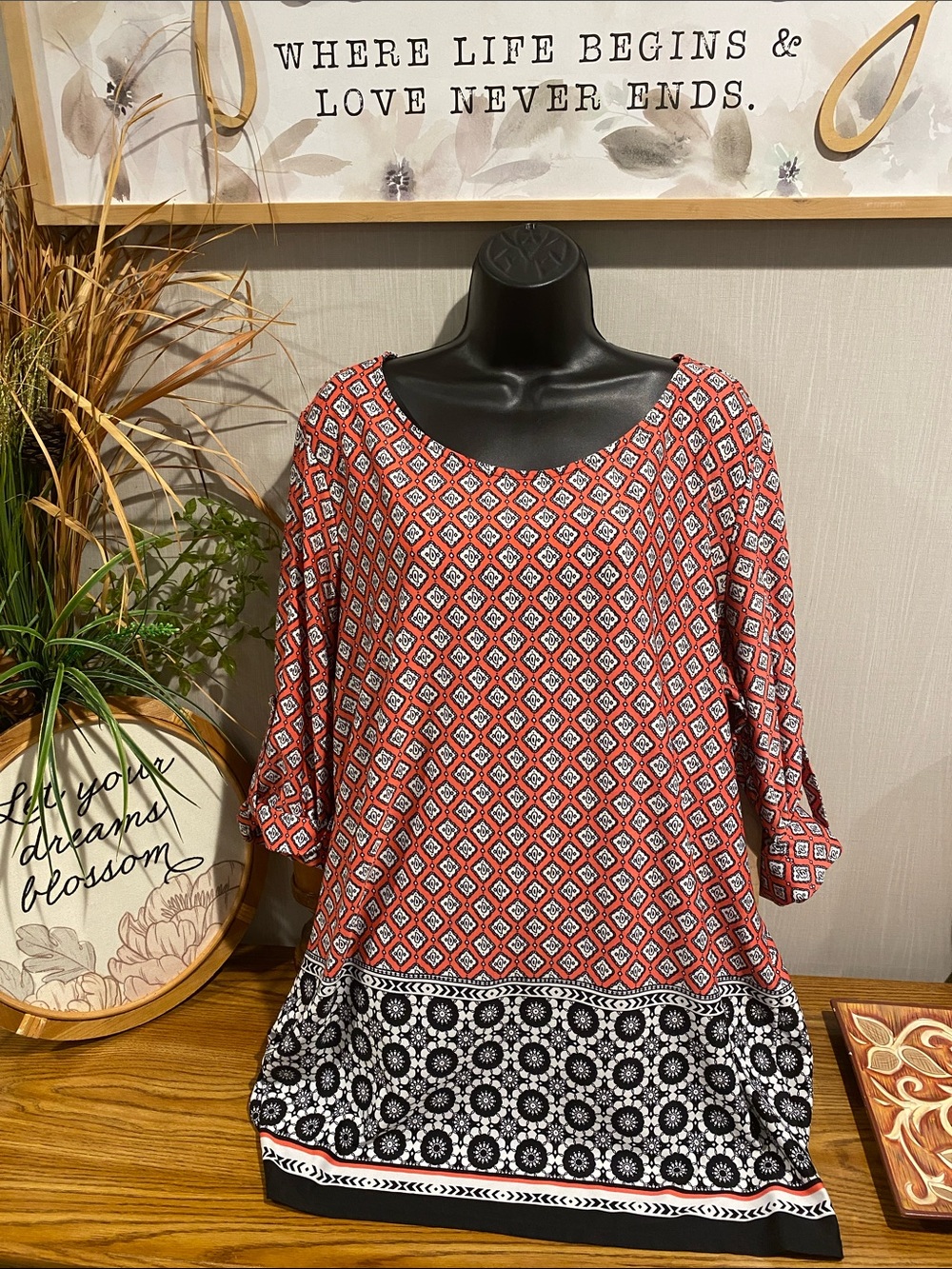 new directions Red Geometric Scoop-Neck Tunic with Black Border